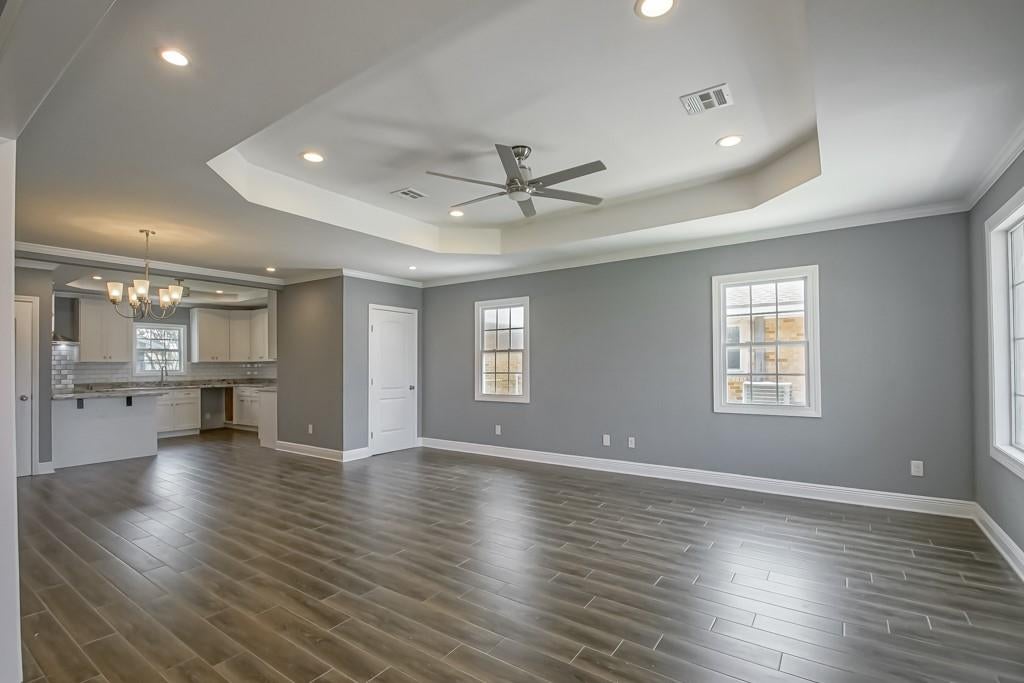 2121 MARGARET Lane