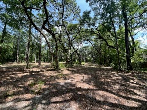 00000 LOUISVILLE Street Lacombe LA 70445