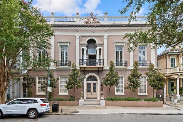 1020 ESPLANADE AVE APT 204, NEW ORLEANS, LA 70116 - Image b44e8e4d9ff3b39716d0e1765a322d3a/3352412436