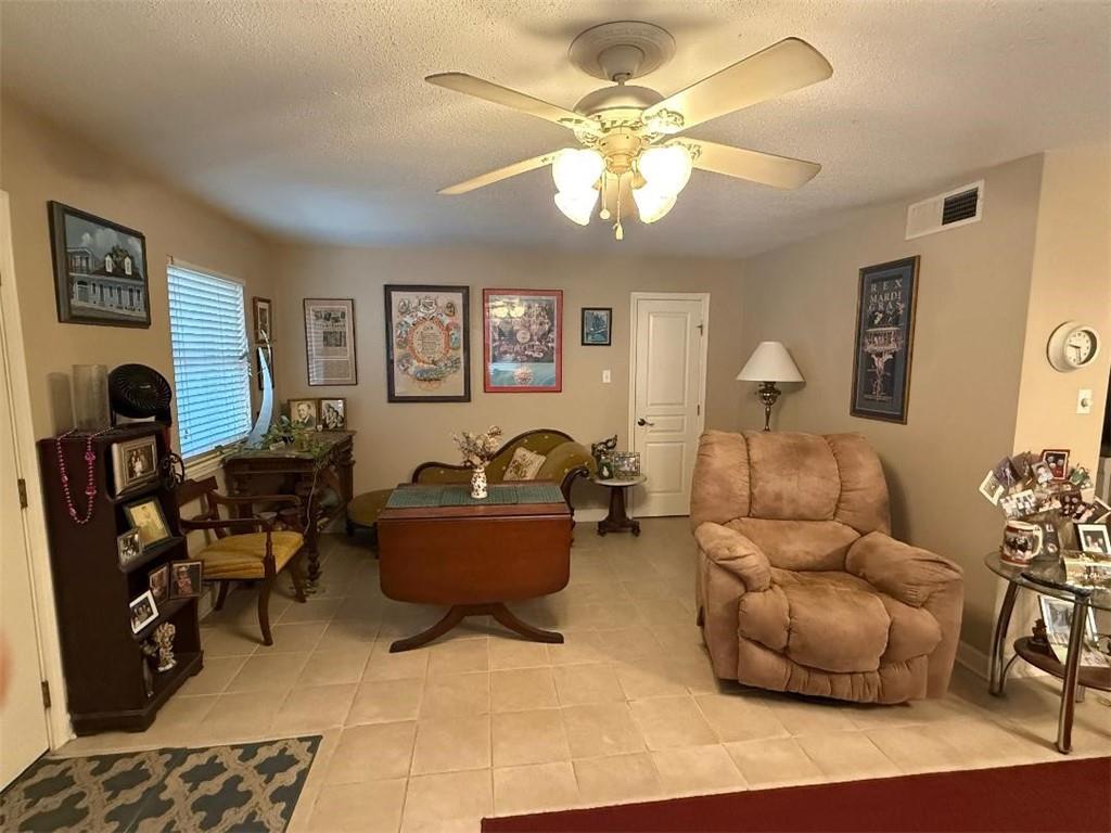 2813 RIVER Road B