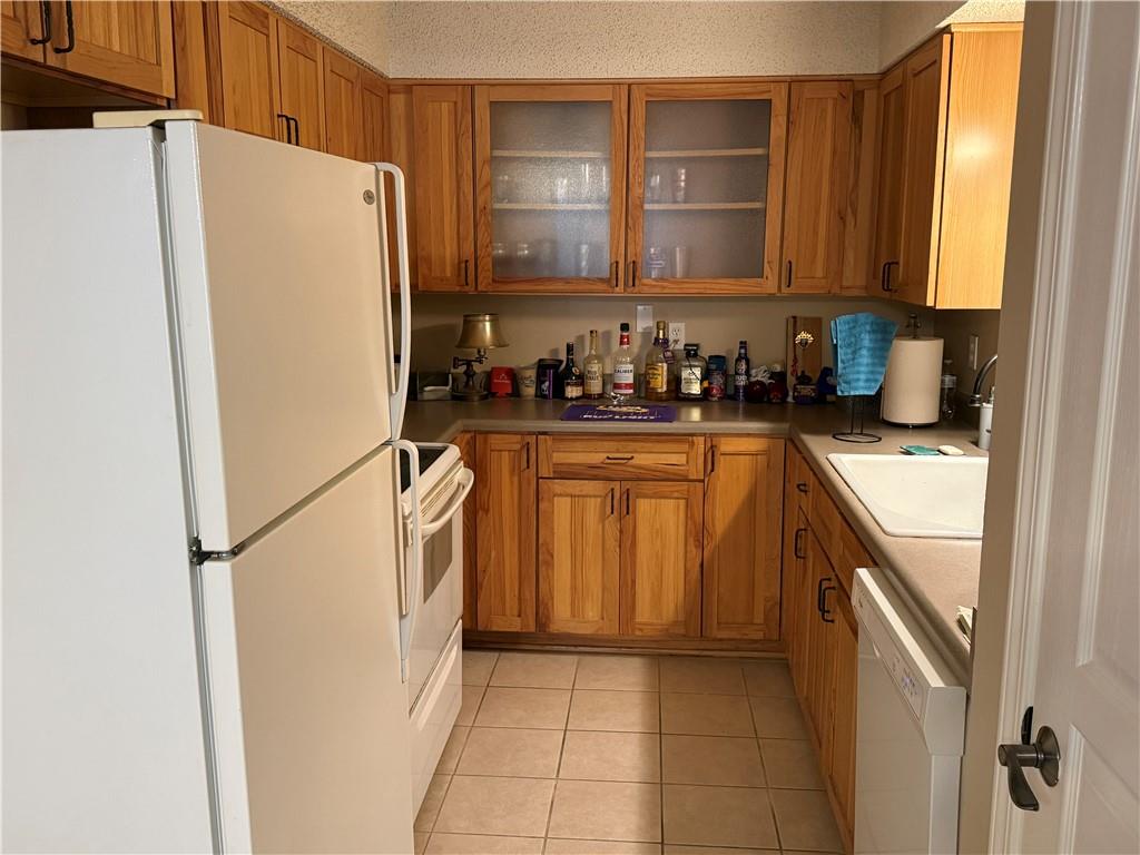2813 RIVER Road B