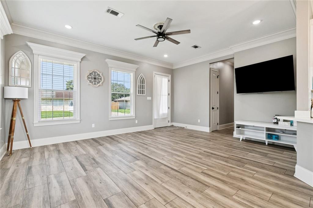 2705 PECAN Drive