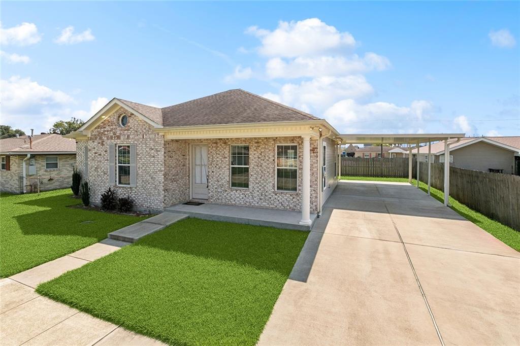2705 PECAN Drive