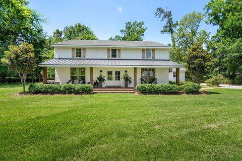 4 RIVERDALE Drive Covington LA 70433