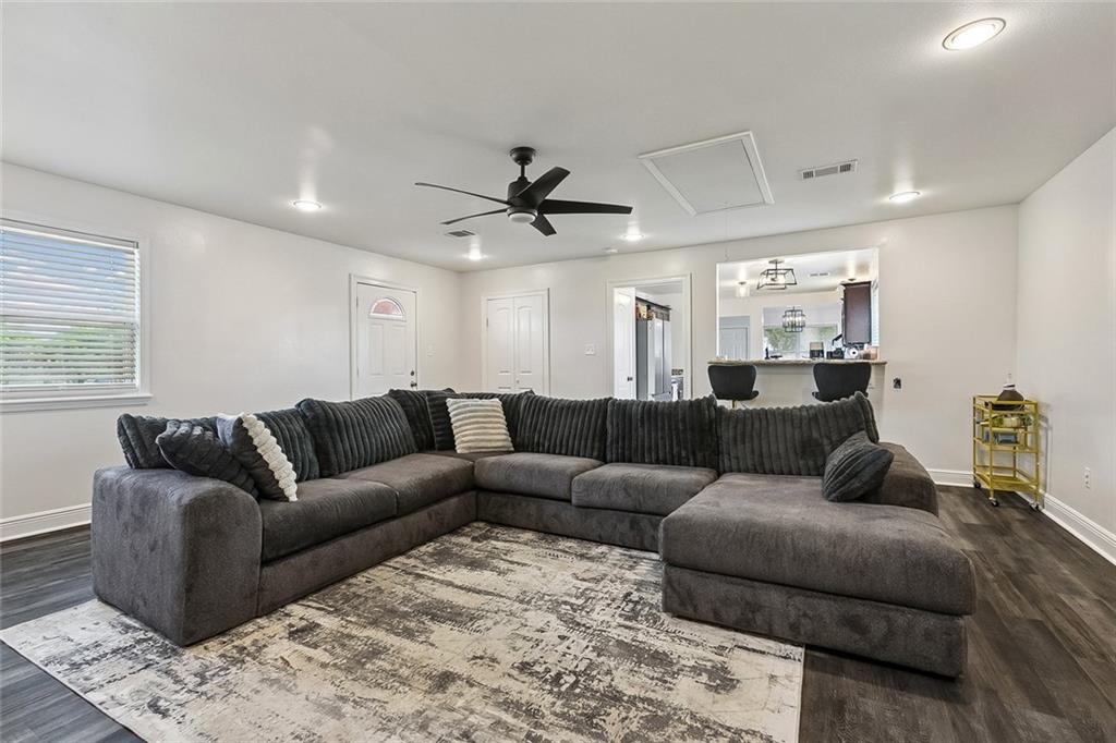 7512 ENDEAVORS Court