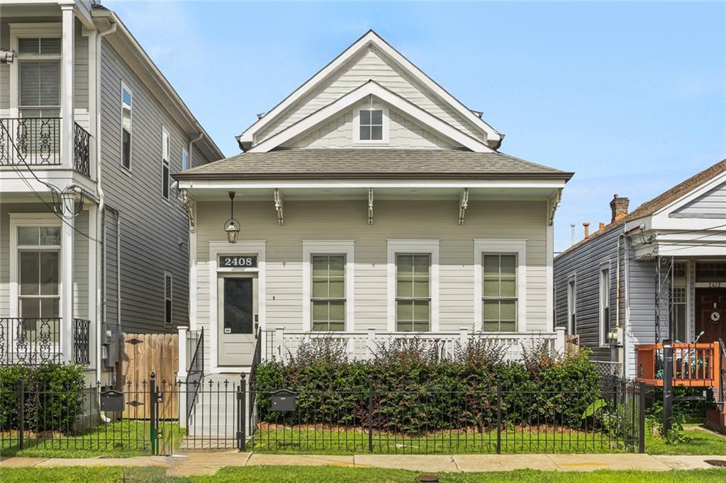 New Orleans, Louisiana 70115, United States, 3 Bedrooms Bedrooms, ,3 BathroomsBathrooms,Residential,Active,56377