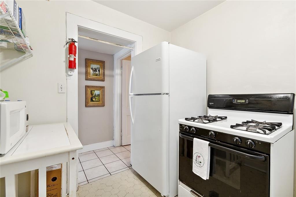 New Orleans, Louisiana 70115, United States, 1 Bedroom Bedrooms, ,1 BathroomBathrooms,Residential,Active,254990