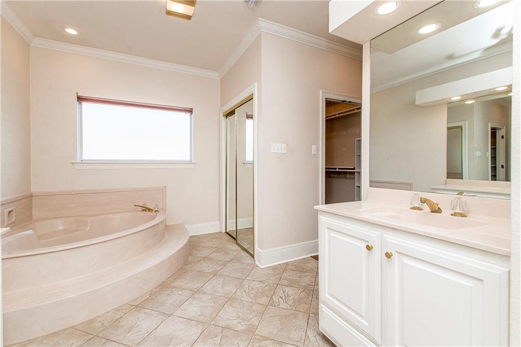 Covington, Louisiana 70433, United States, 4 Bedrooms Bedrooms, ,3 BathroomsBathrooms,Residential,Pending,20052