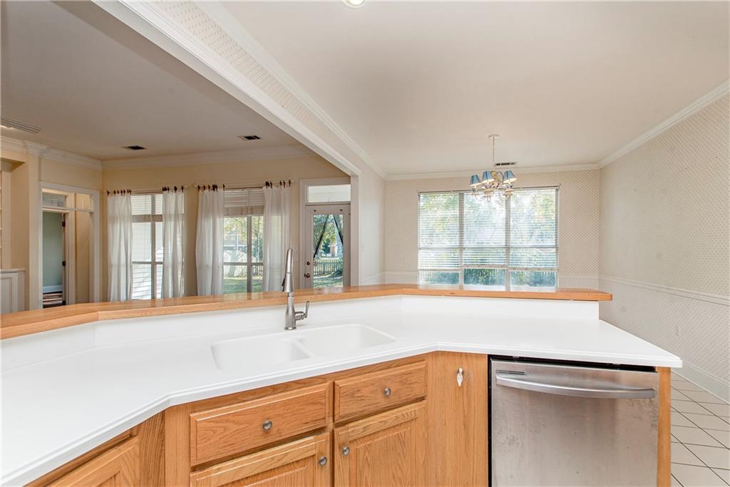 Covington, Louisiana 70433, United States, 4 Bedrooms Bedrooms, ,3 BathroomsBathrooms,Residential,Pending,20052