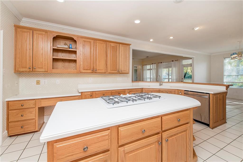 Covington, Louisiana 70433, United States, 4 Bedrooms Bedrooms, ,3 BathroomsBathrooms,Residential,Pending,20052