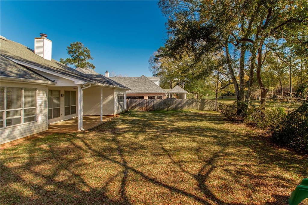 Covington, Louisiana 70433, United States, 4 Bedrooms Bedrooms, ,3 BathroomsBathrooms,Residential,Pending,20052