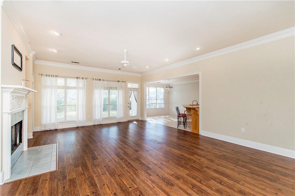 Covington, Louisiana 70433, United States, 4 Bedrooms Bedrooms, ,3 BathroomsBathrooms,Residential,Pending,20052