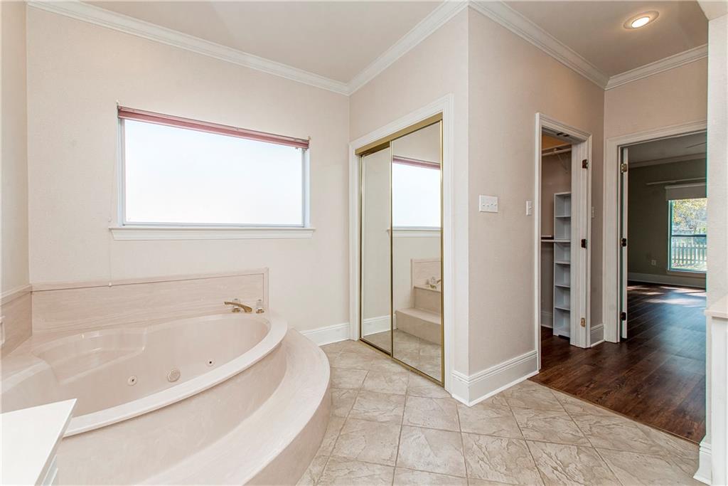 Covington, Louisiana 70433, United States, 4 Bedrooms Bedrooms, ,3 BathroomsBathrooms,Residential,Pending,20052