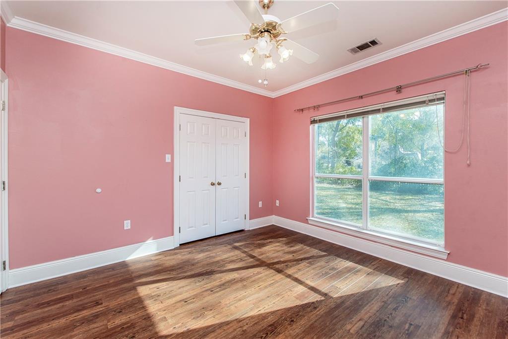 Covington, Louisiana 70433, United States, 4 Bedrooms Bedrooms, ,3 BathroomsBathrooms,Residential,Pending,20052