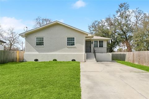 4966 TULIP Street New Orleans LA 70126
