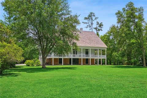 Photo of 510 S AMERICA Street, Covington, LA 70433 (MLS # 2559375)