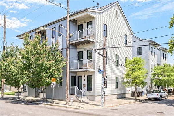 3431 CHARTRES ST UNIT 3, NEW ORLEANS, LA 70117 - Image b5be6c23a9e1c1469510b02fbec4e75c/975902814