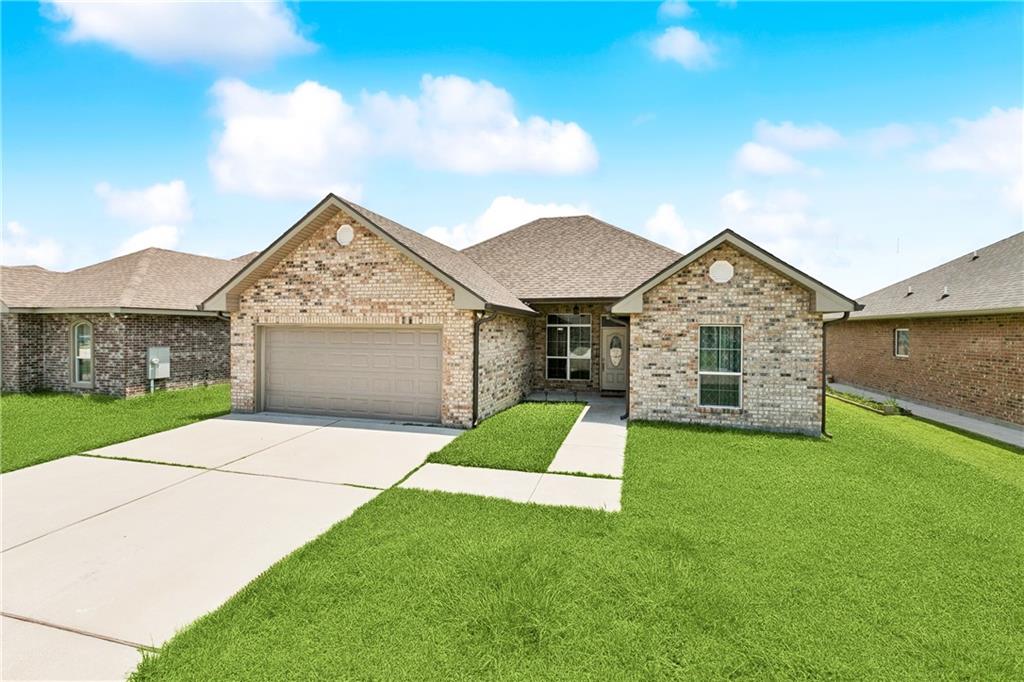 2473 CAROL SUE Avenue