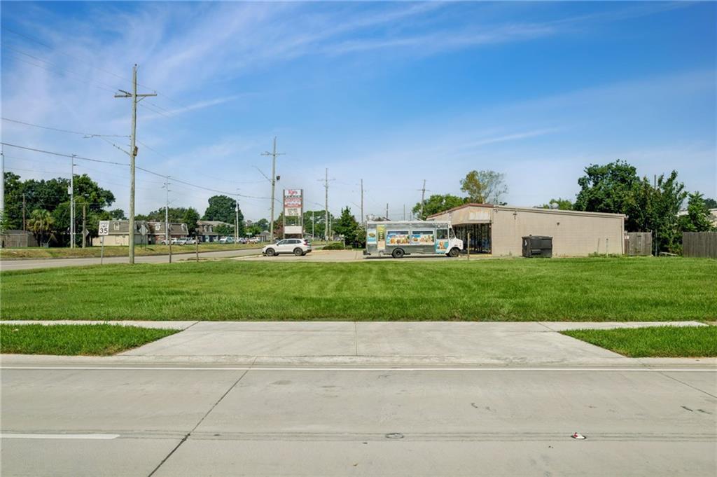 1905 ROOSEVELT Boulevard