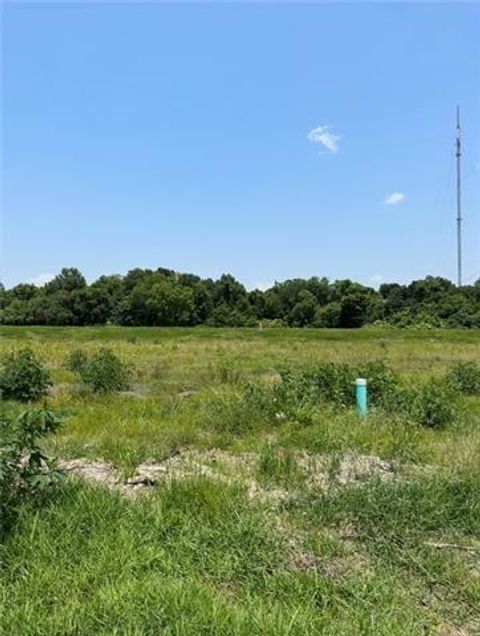 123 HOLMES Boulevard Terrytown LA 70056