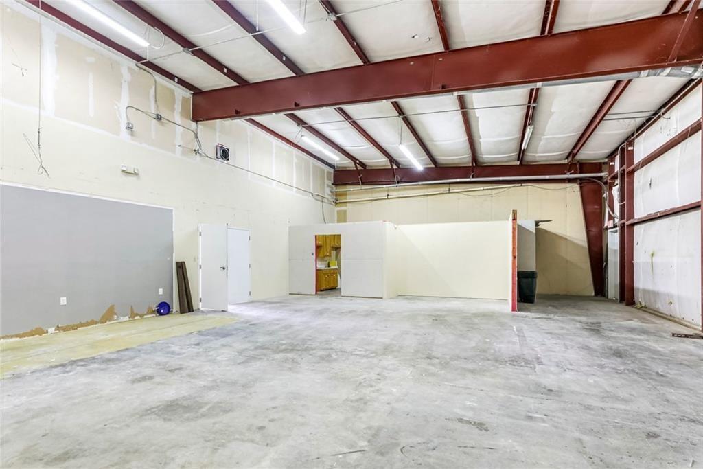 68443 59 Highway 2,3
