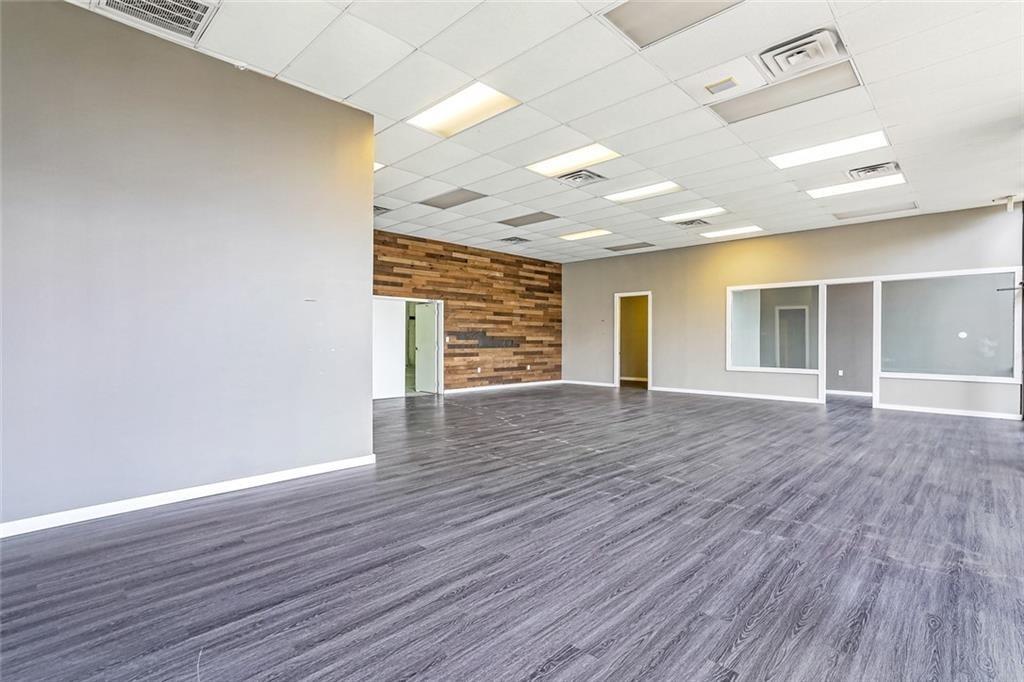 68443 59 Highway 2,3