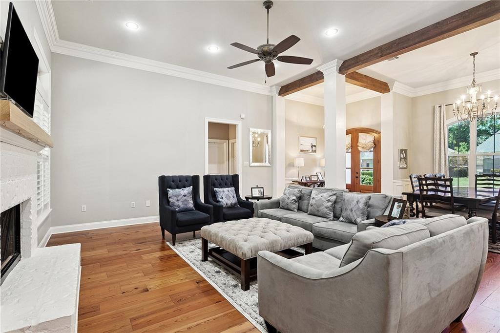 209 PINE CREST Drive