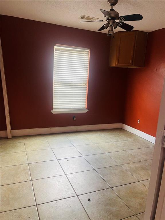 Marrero, Louisiana 70072, United States, 3 Bedrooms Bedrooms, ,2 BathroomsBathrooms,Residential,Active,56529