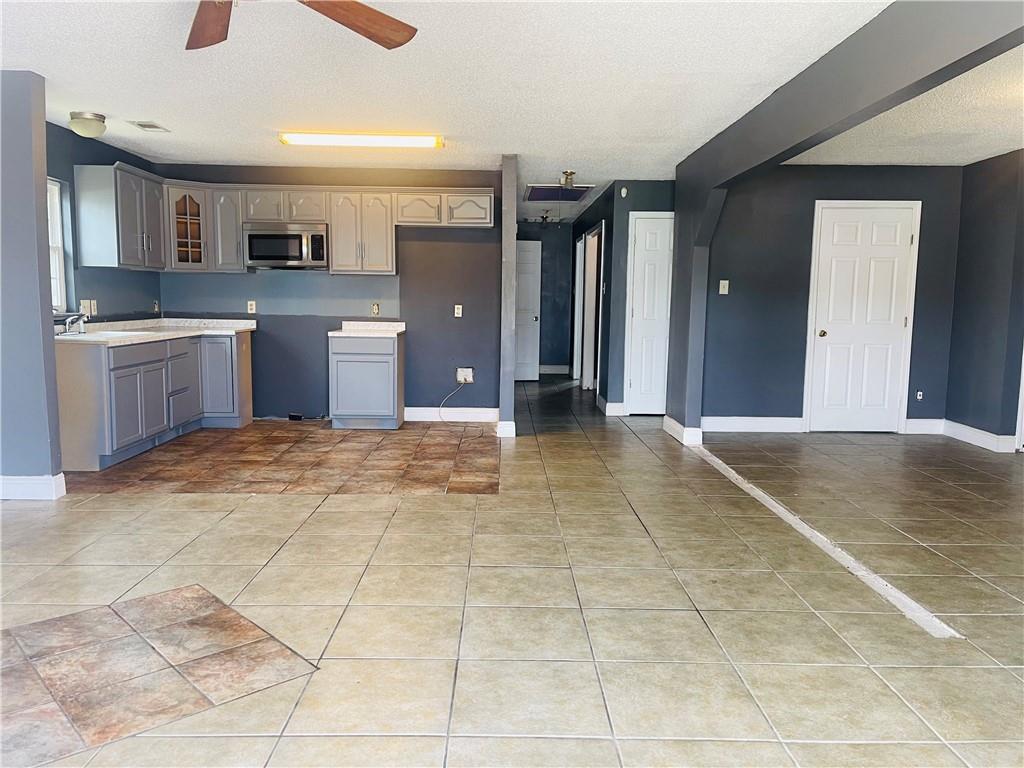 Marrero, Louisiana 70072, United States, 3 Bedrooms Bedrooms, ,2 BathroomsBathrooms,Residential,Active,56529