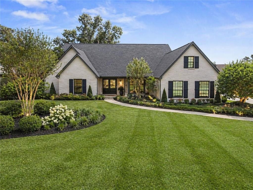 105 W RUELLE Drive