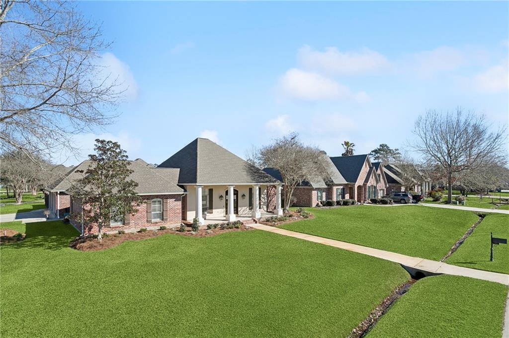 155 BUTTERNUT Lane