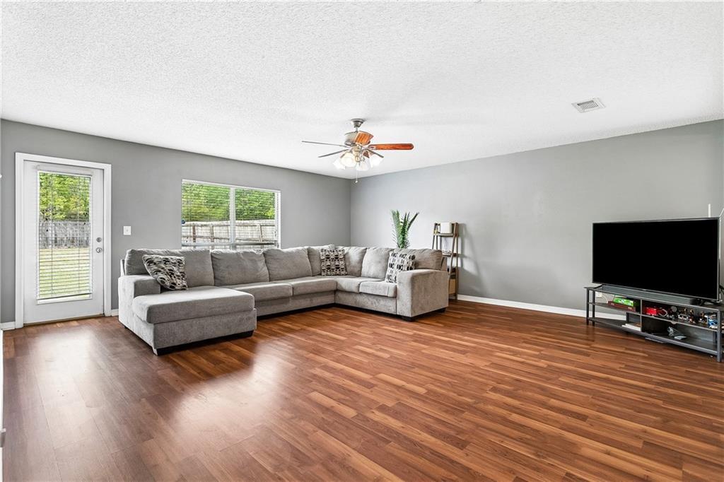 1097 CLAIRISE Court