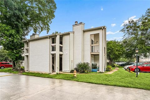 Photo of 212 PARKVIEW Boulevard #212, Mandeville, LA 70471 (MLS # 2562592)