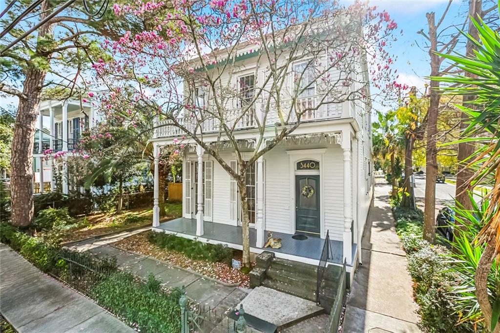 3440 COLISEUM Street