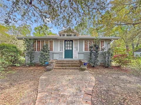 Photo of 19408 FRONT Street, Covington, LA 70433 (MLS # 2560181)