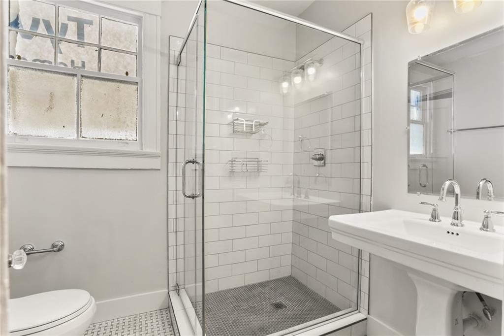 New Orleans, Louisiana 70125, United States, 2 Bedrooms Bedrooms, ,1 BathroomBathrooms,Residential,Active,45807