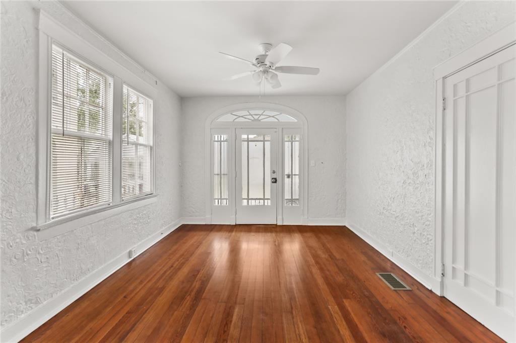 New Orleans, Louisiana 70125, United States, 2 Bedrooms Bedrooms, ,1 BathroomBathrooms,Residential,Active,45807