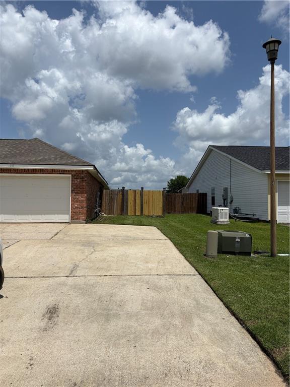 517 HUSEMAN Lane