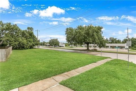 2532 MARGARET Lane Meraux LA 70075