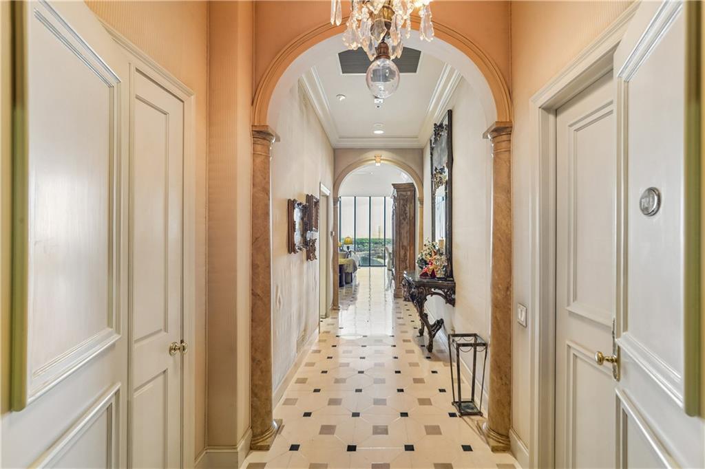 600 PORT OF NEW ORLEANS Place 12E