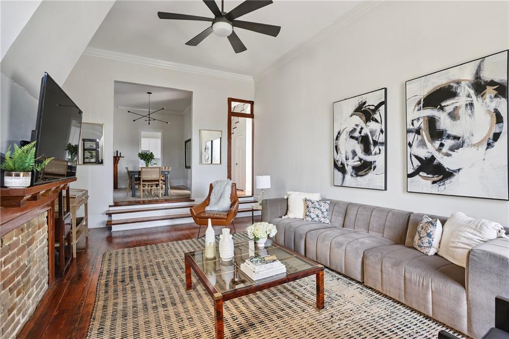 4431 TCHOUPITOULAS Street