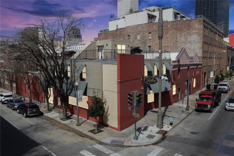 747 TCHOUPITOULAS Street New Orleans LA 70130