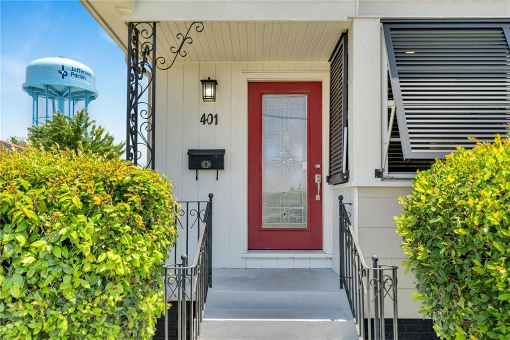 401 RIVERDALE Drive