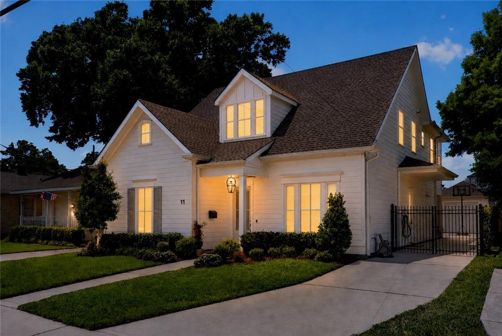 11 METAIRIE Court