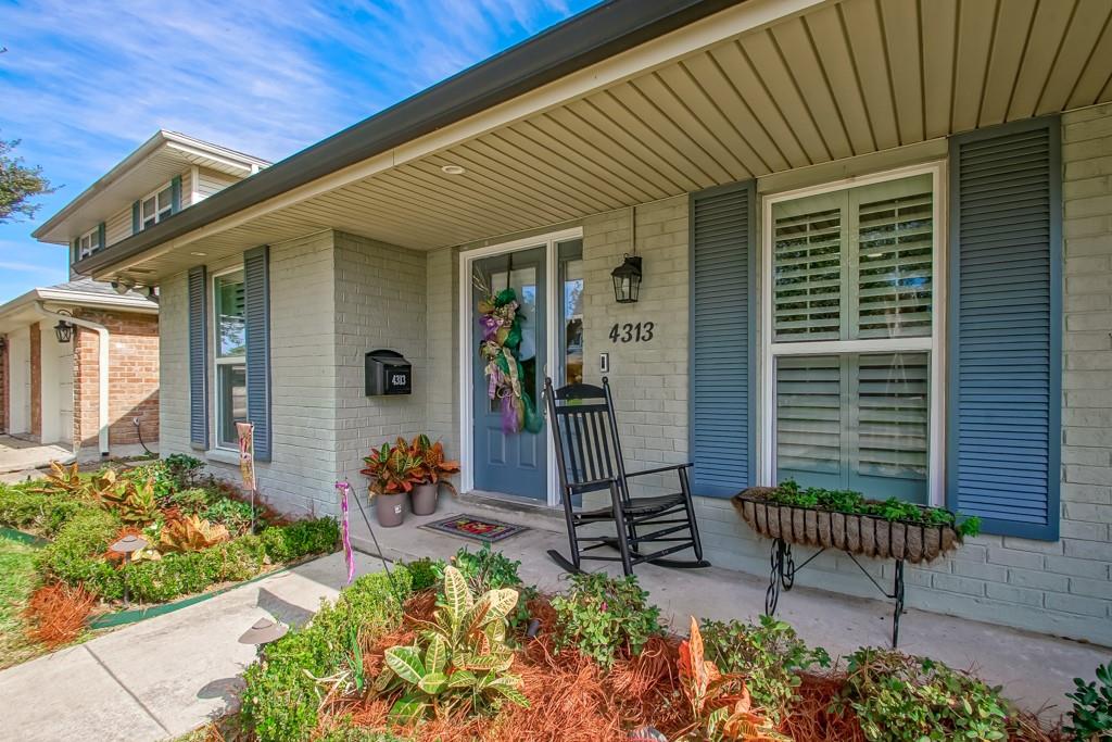 4313 N TURNBULL Drive