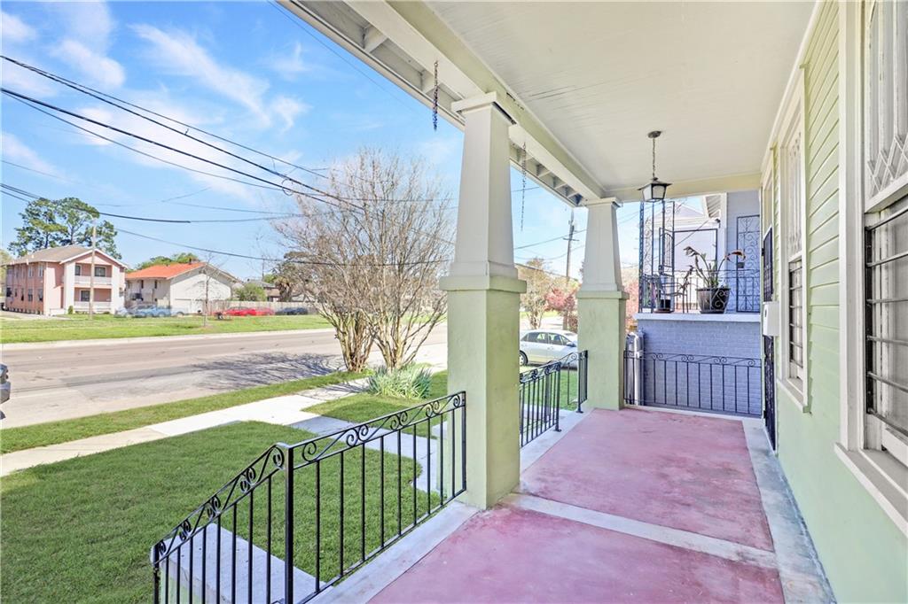 7816 18 S CLAIBORNE Avenue