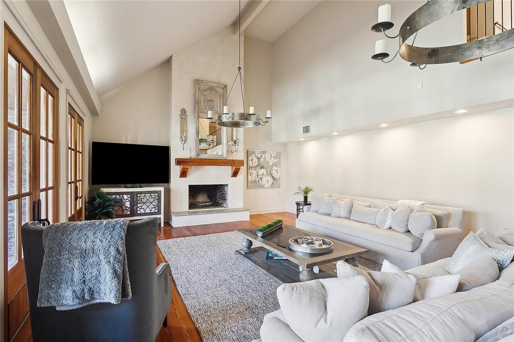 62 MAGNOLIA RIDGE Drive