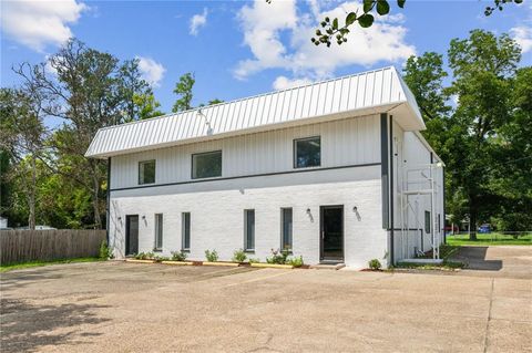 20081 HIGHWAY 36 Covington LA 70433