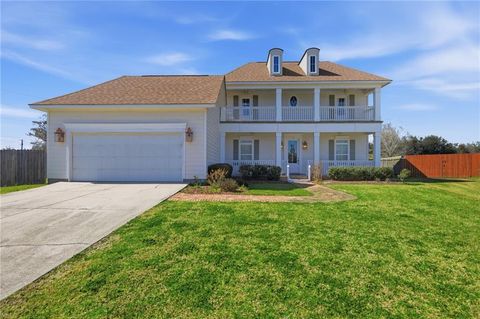 Photo of 108 MARIGOLD Court, Belle Chasse, LA 70037 (MLS # 2546005)