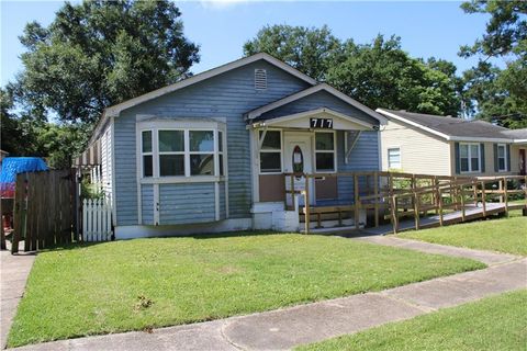 717 E JEFFERSON PARK Park Jefferson LA 70121
